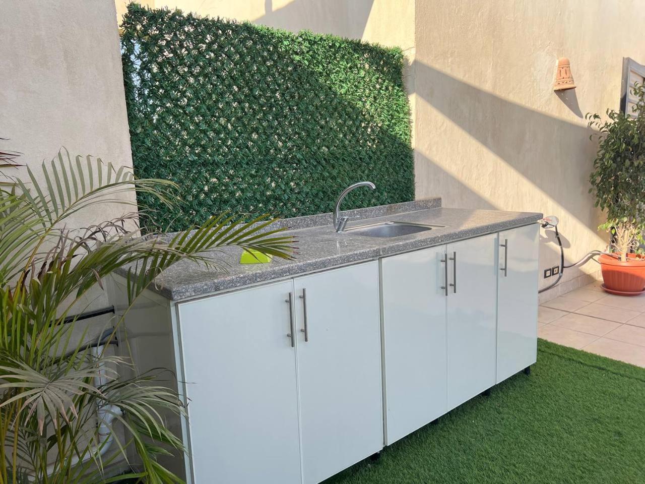 Paradise Studios Sheikh Zayed City Exterior photo